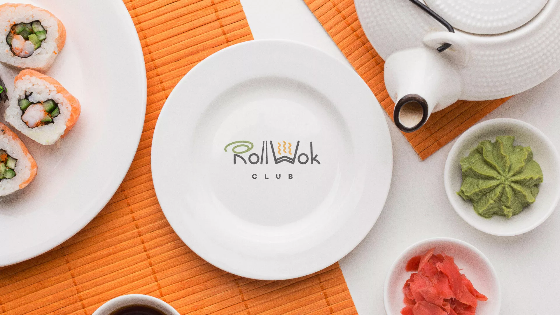 Разработка логотипа и фирменного стиля суши-бара «Roll Wok Club» в Белинском